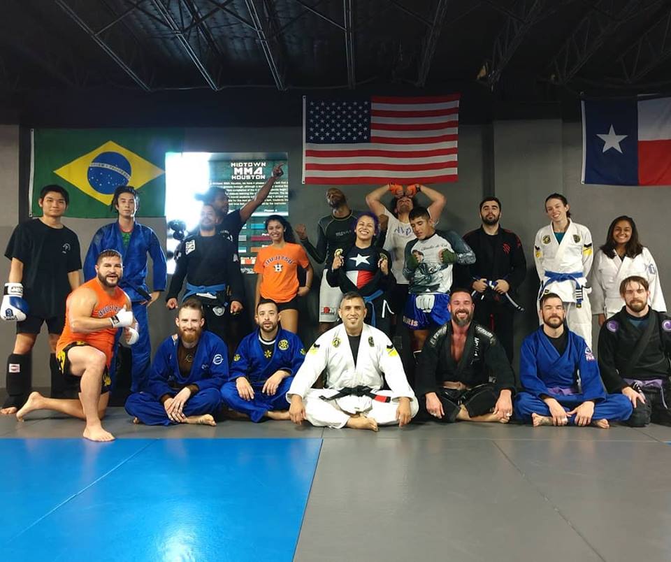 Muay Thai Kickboxing – Midtown MMA Houston